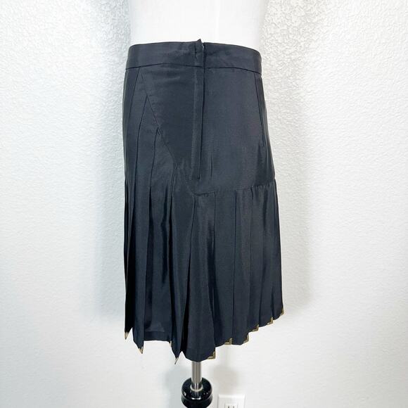Versace X H&M NWT Women’s 100% Silk Studded Pleated Mini Skirt Black 4 - Picture 7 of 16